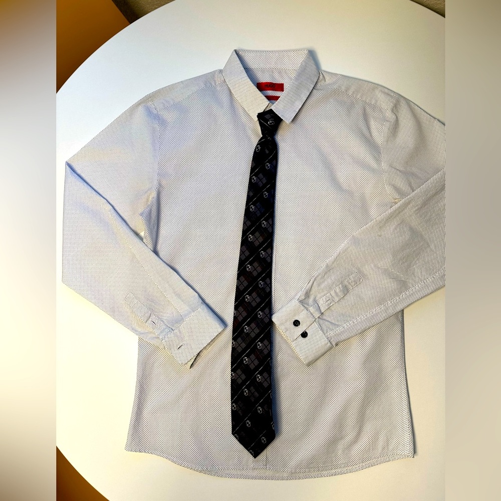 Hugo Boss Small dotted dress shirt